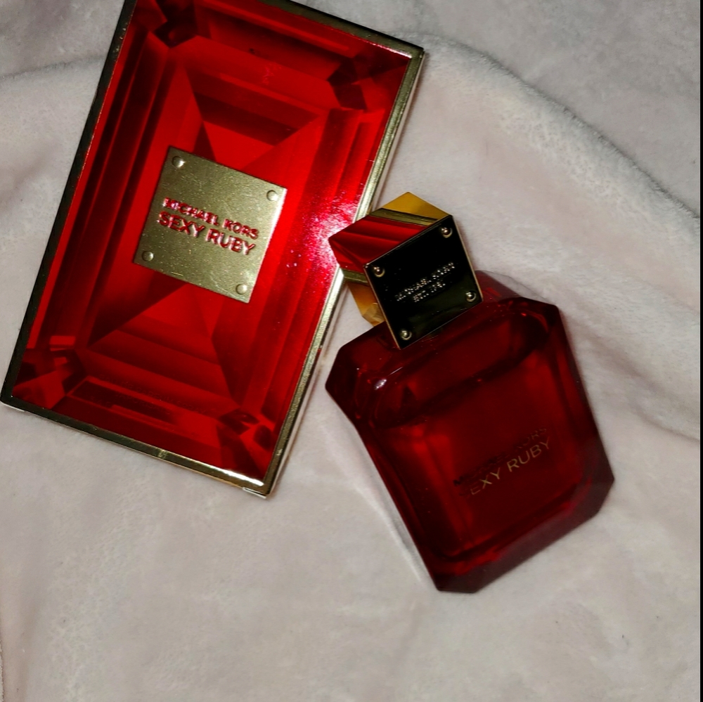 MAC Cosmetics lipgloss